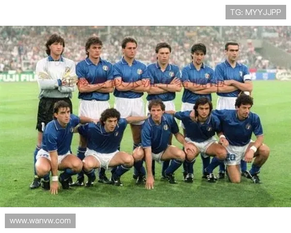 1990年意大利世界杯绿茵风云与时代记忆全景回顾经典对决再现 1990年意大利世界杯绿茵风云与时代记忆全景回顾经典对决再现