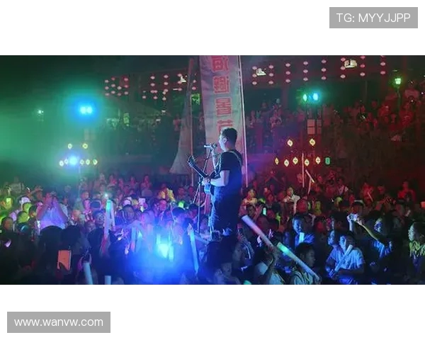 Hips Dont Lie点燃世界杯现场激情之夜万人共舞盛典